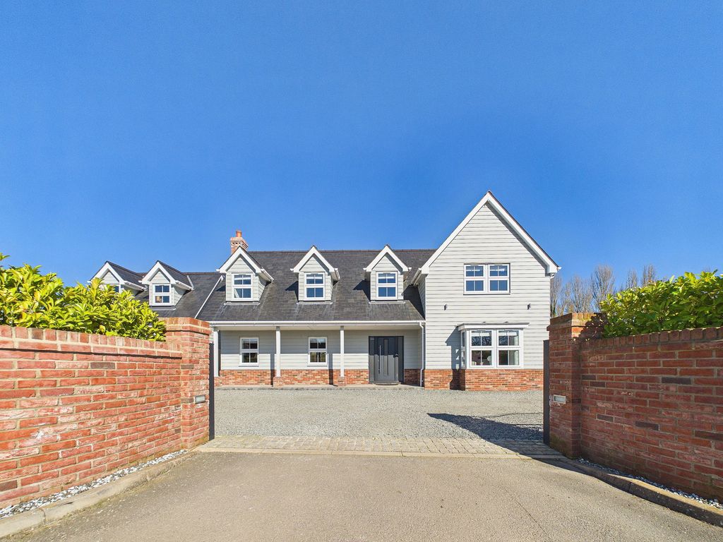 Property photo 2 of 38