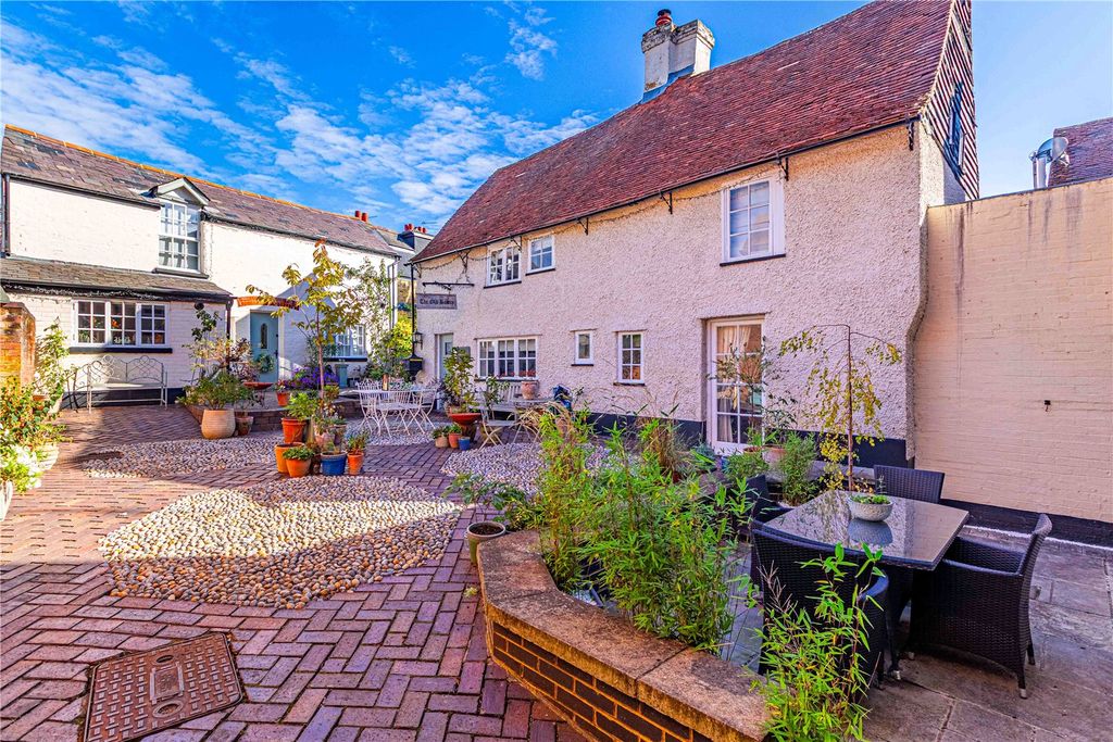 Additional image 26 of 4 bed terraced house to rentThe Old Bakery, Grange Road, Letchmore Heath WD25