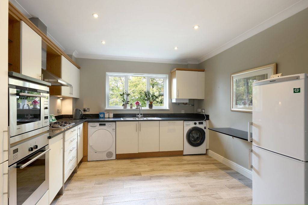 Property photo 3 of 13 Picture No. 14