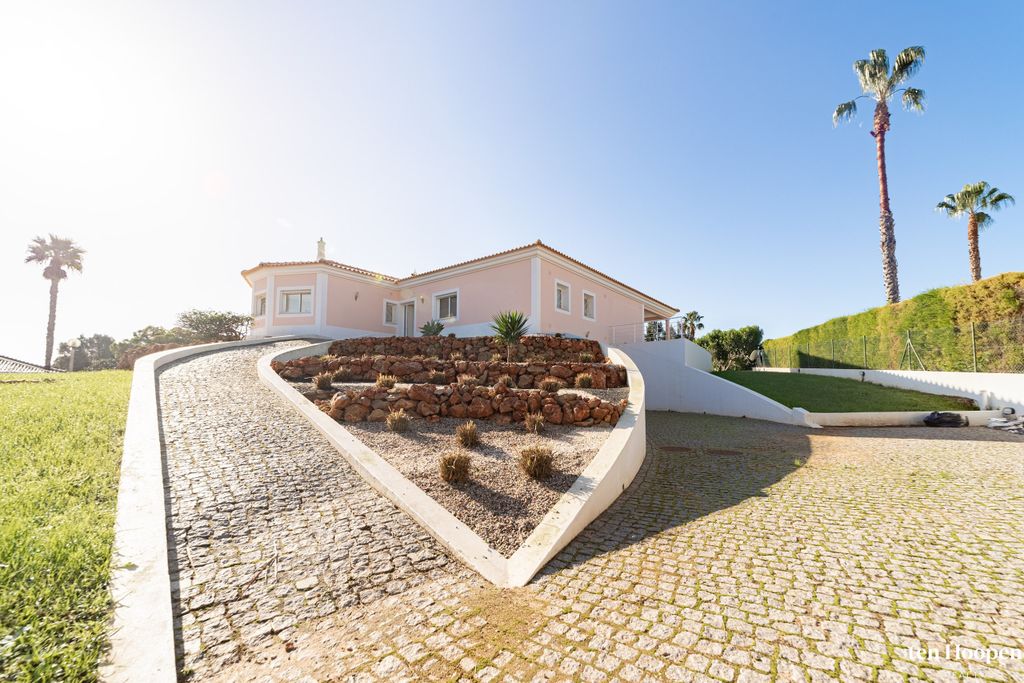 Property photo 1 of 30