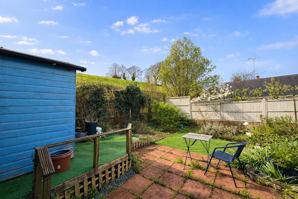 Property photo 2 of 13 Higher Garden.Png