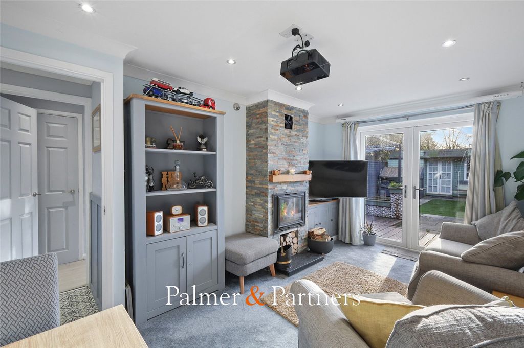 Property photo 3 of 15 Picture No. 09