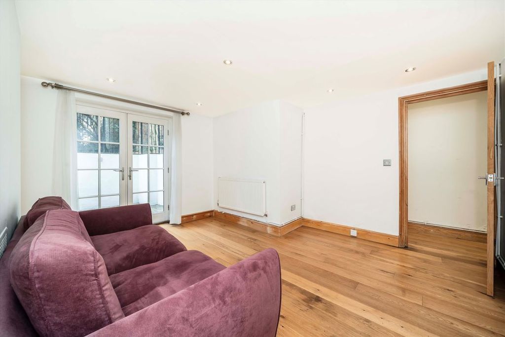 Property photo 3 of 7