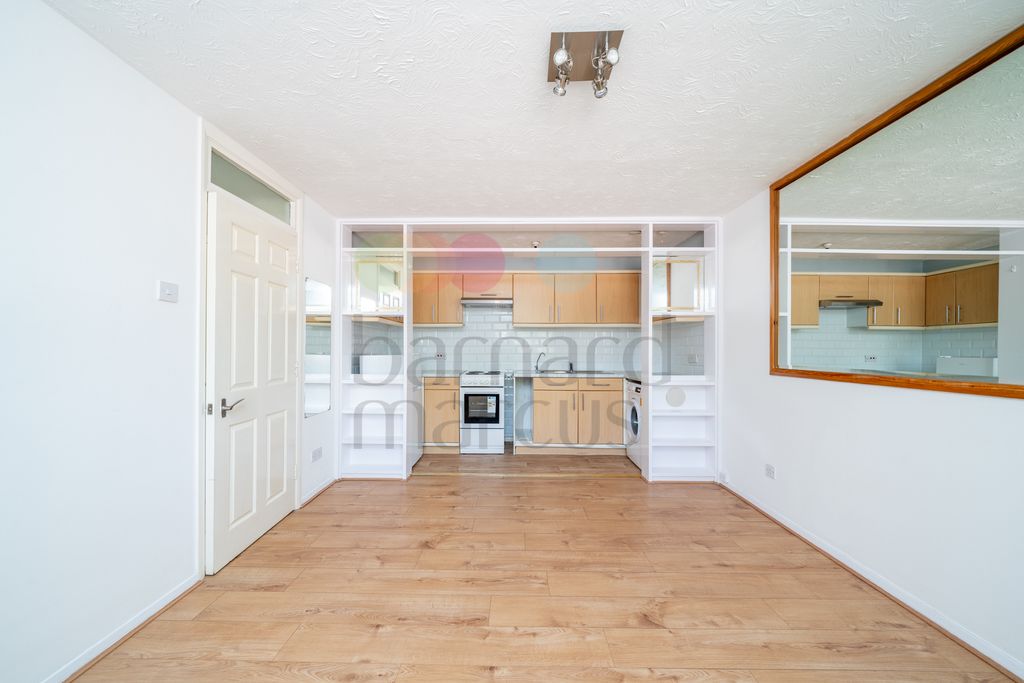 Property photo 2 of 8 Image
