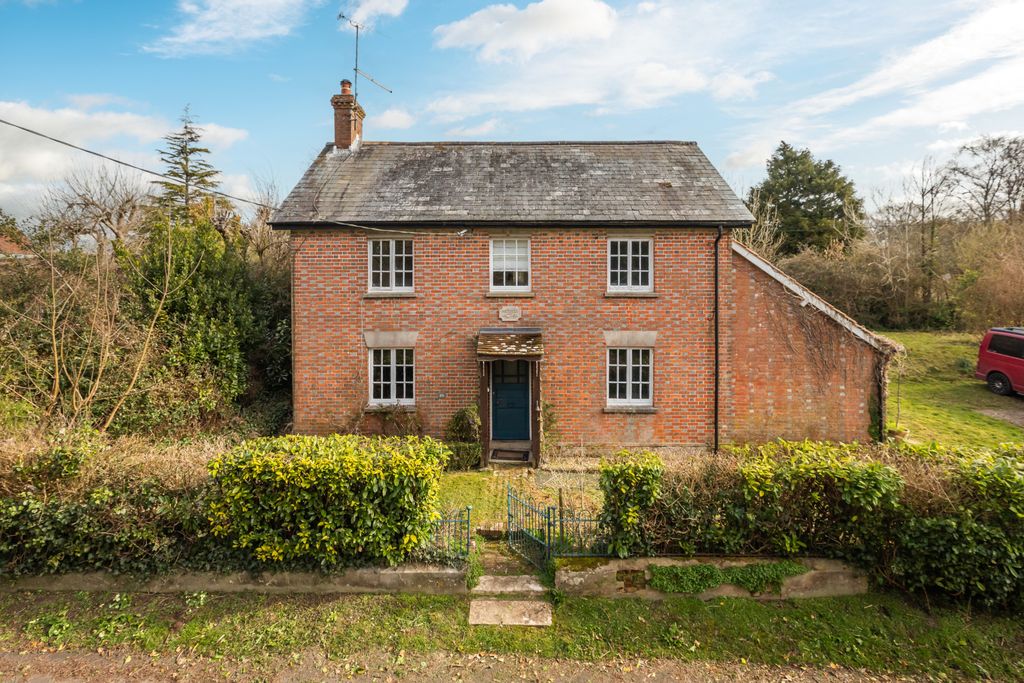 Property photo 1 of 12 70 Horse Pond Lane