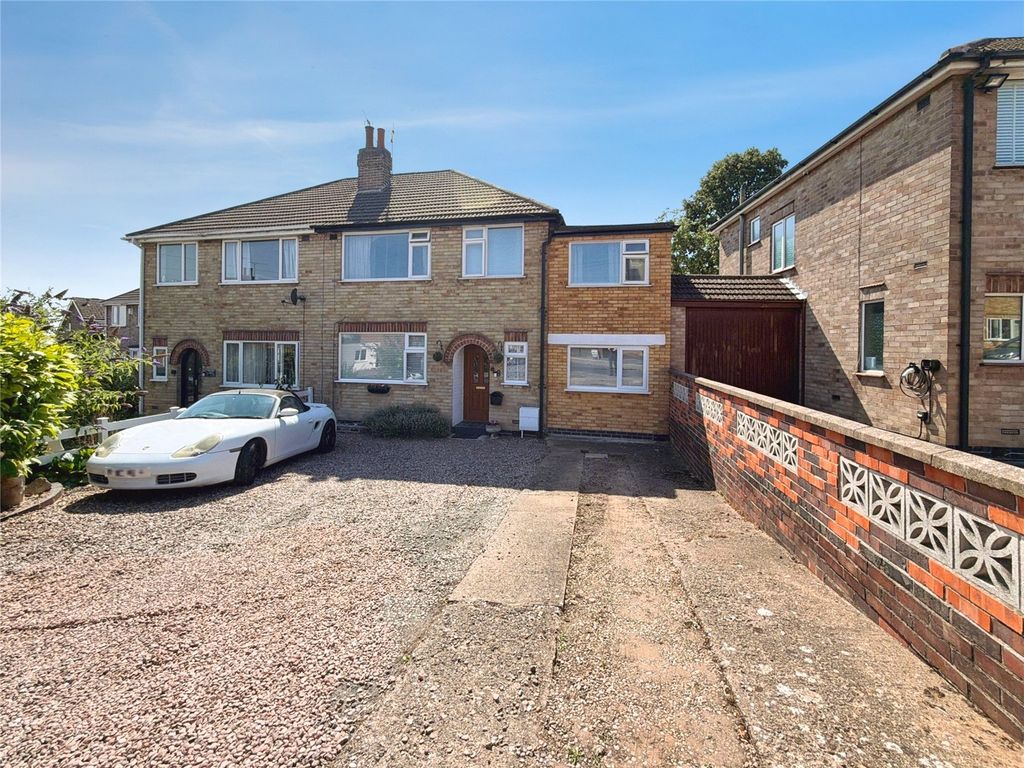Property photo 1 of 19 Outside