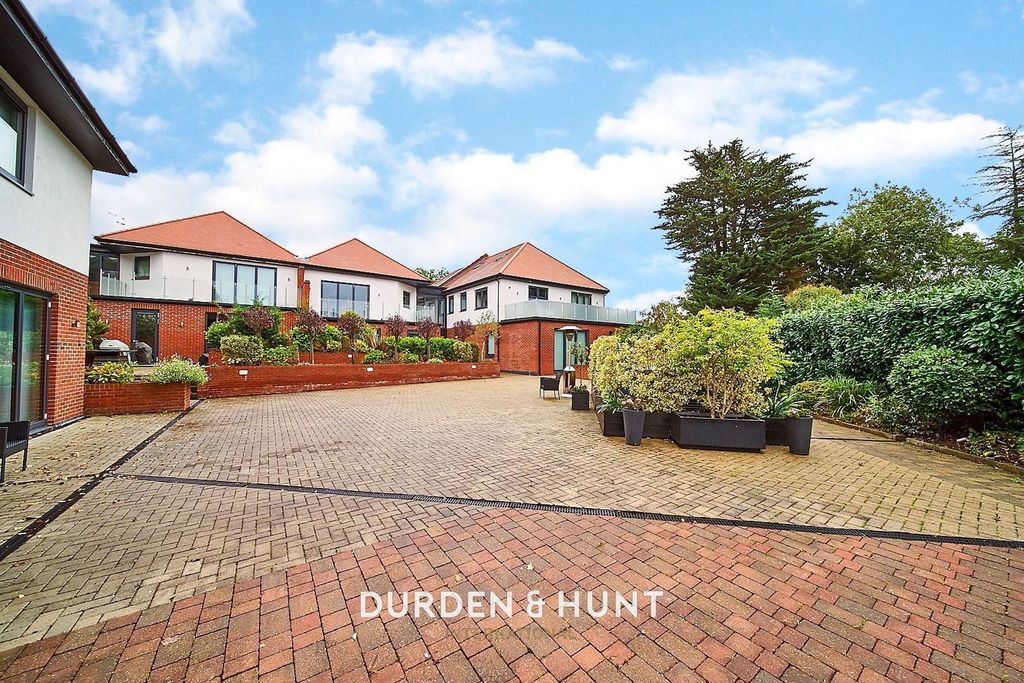 Property photo 1 of 34 Eden Gardens.Jpeg