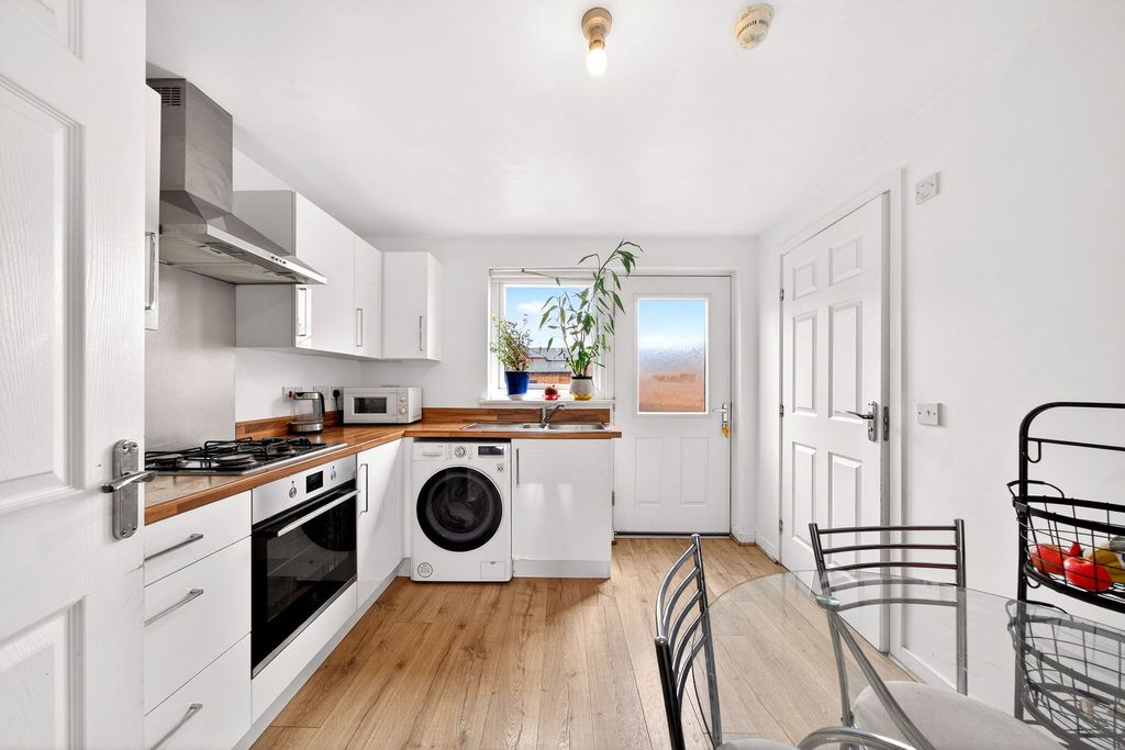 Property photo 2 of 38 Kitchen