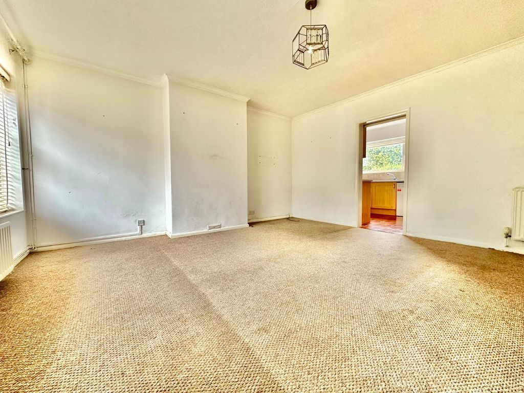 Property photo 2 of 9 Picture No. 18