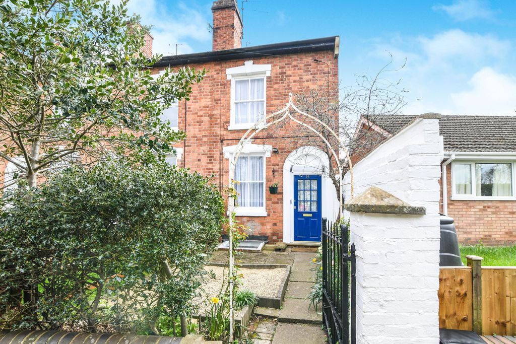 Property photo 1 of 8