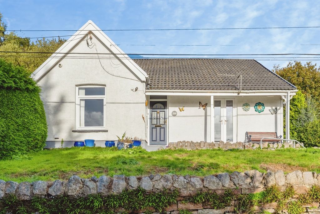 Property photo 3 of 23
