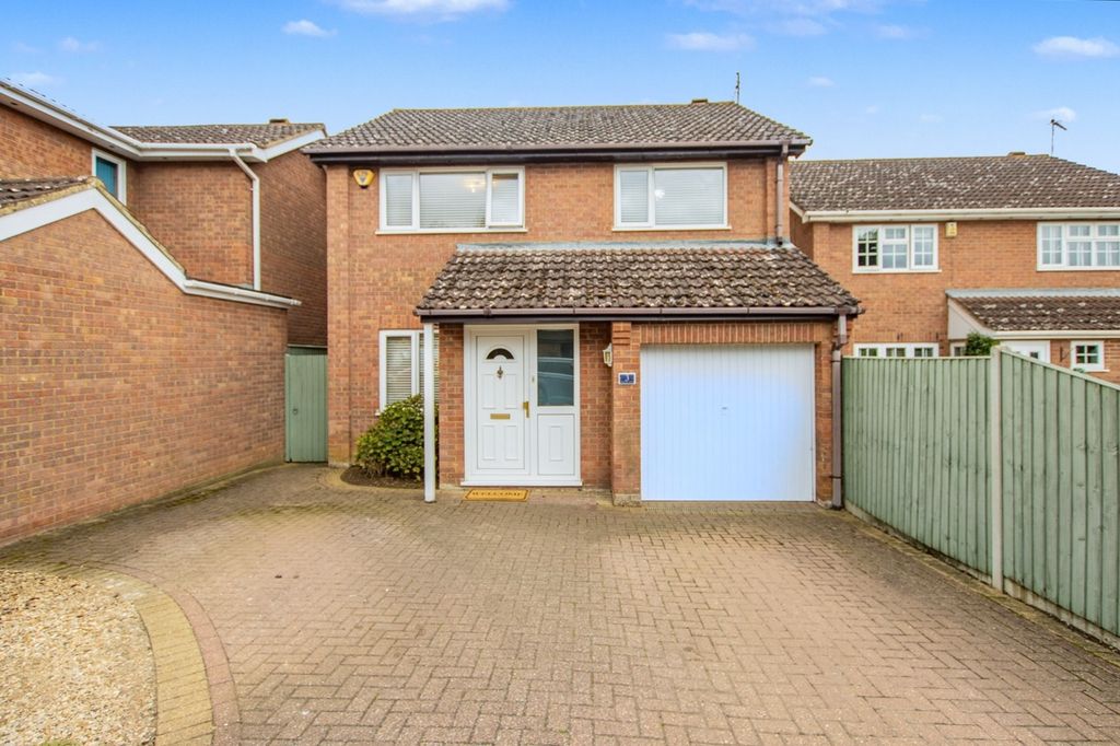 Property photo 1 of 24 4521382
