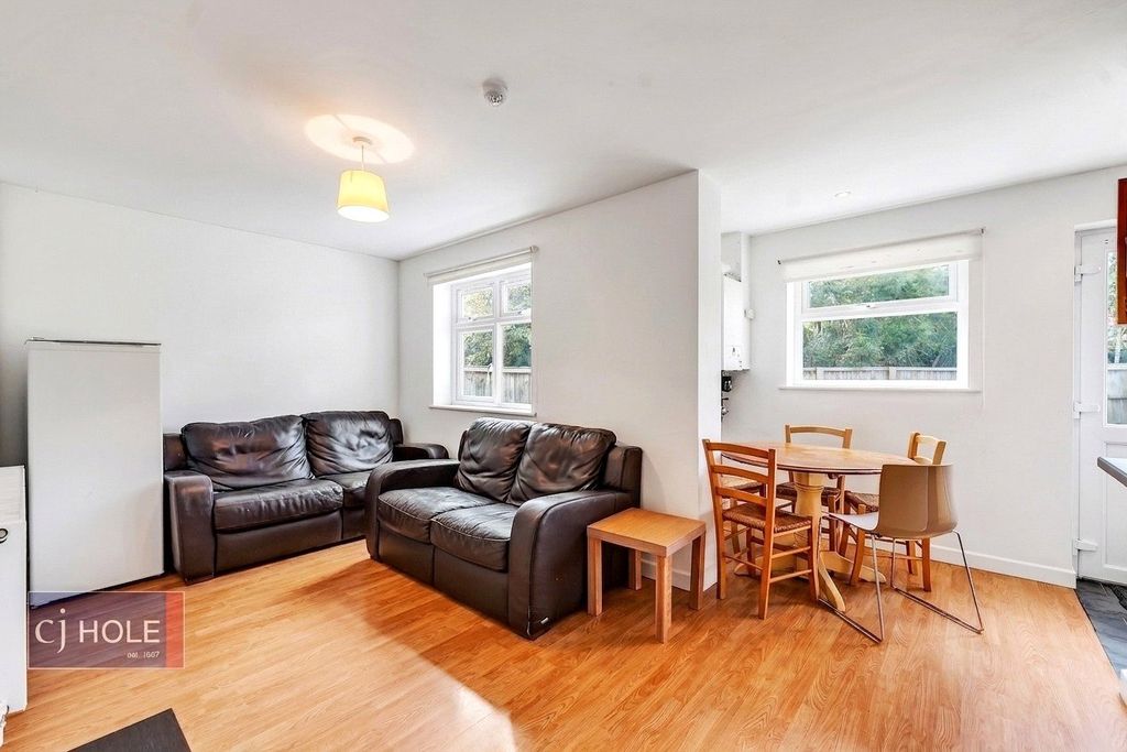 5 bed shared accommodation to rentSixth Avenue, Bristol, South Gloucestershire BS7 photo 4