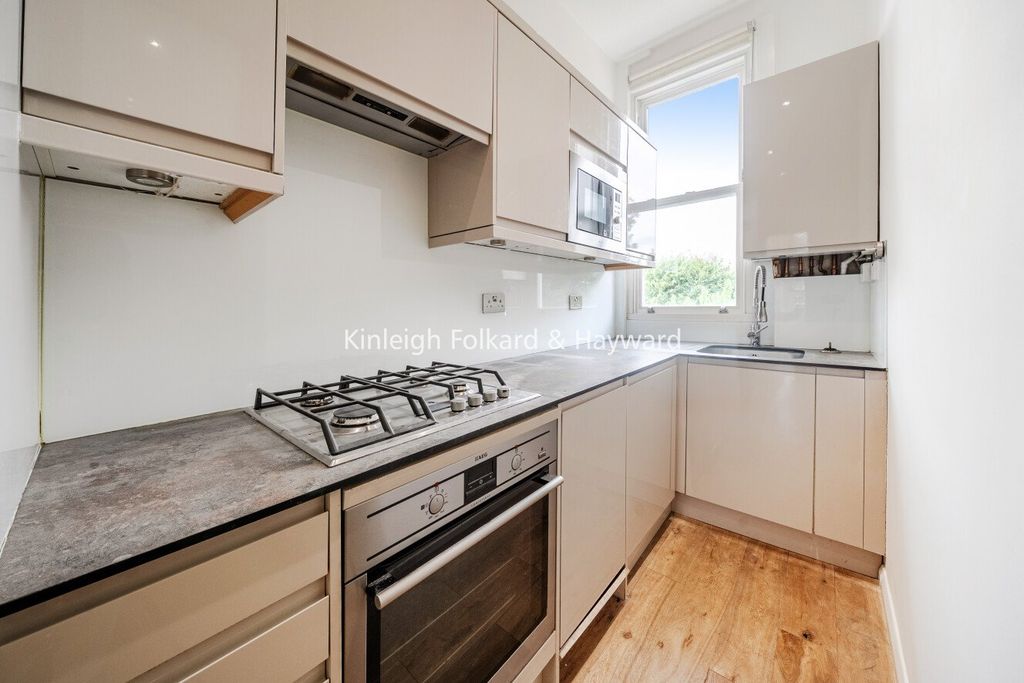 Property photo 2 of 13 Picture No. 05
