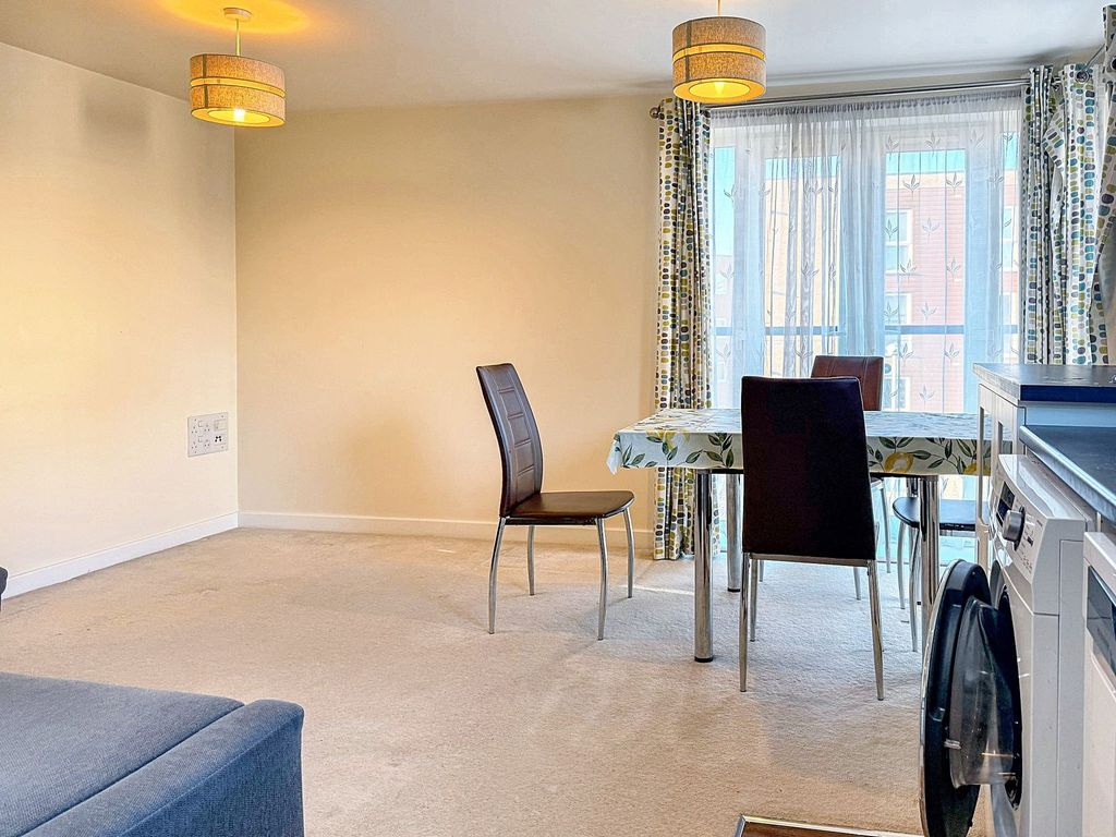 Property photo 3 of 14