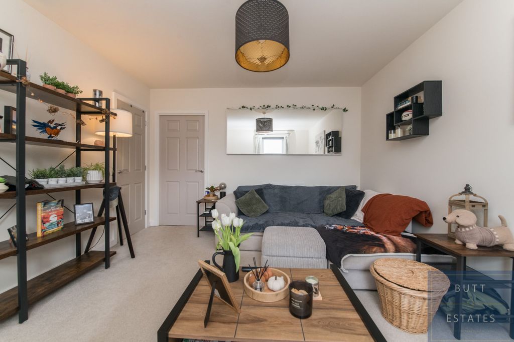 Property photo 3 of 15