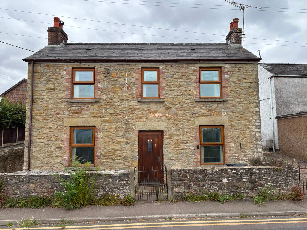 Property photo 2 of 16