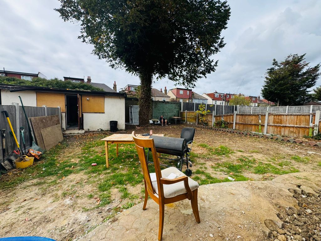 Property photo 3 of 13