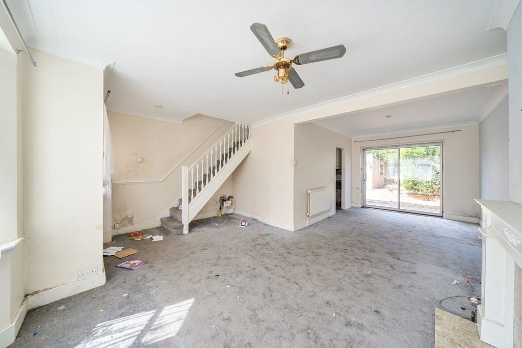 Property photo 2 of 15 1502424-17-6A733B...