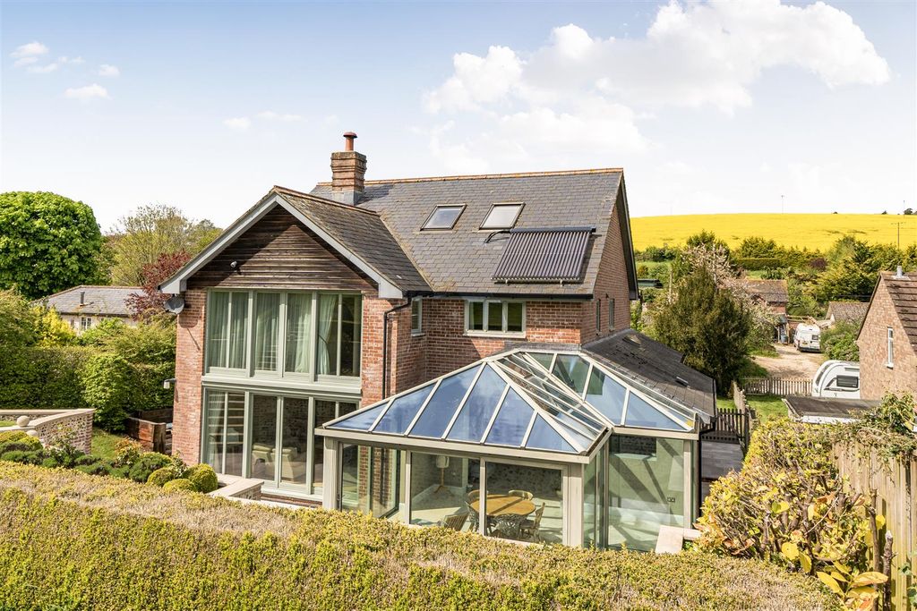 Property photo 1 of 25 Rear Aspect