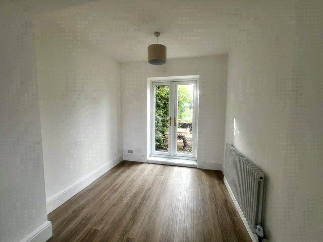 Property photo 3 of 9 Picture No. 05