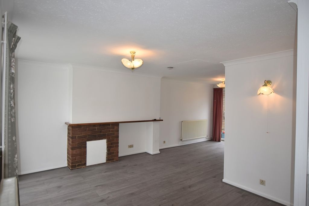 Property photo 2 of 14 1000012142