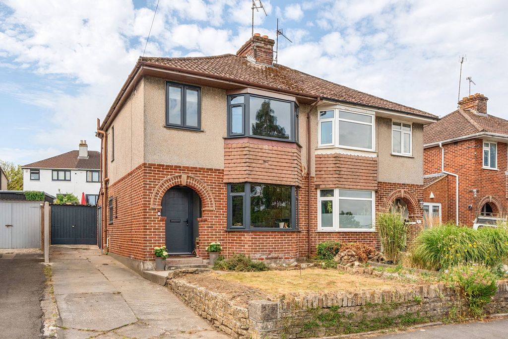 Property photo 1 of 19