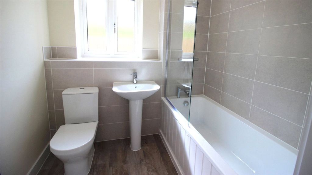 Property photo 3 of 3 Picture No. 02