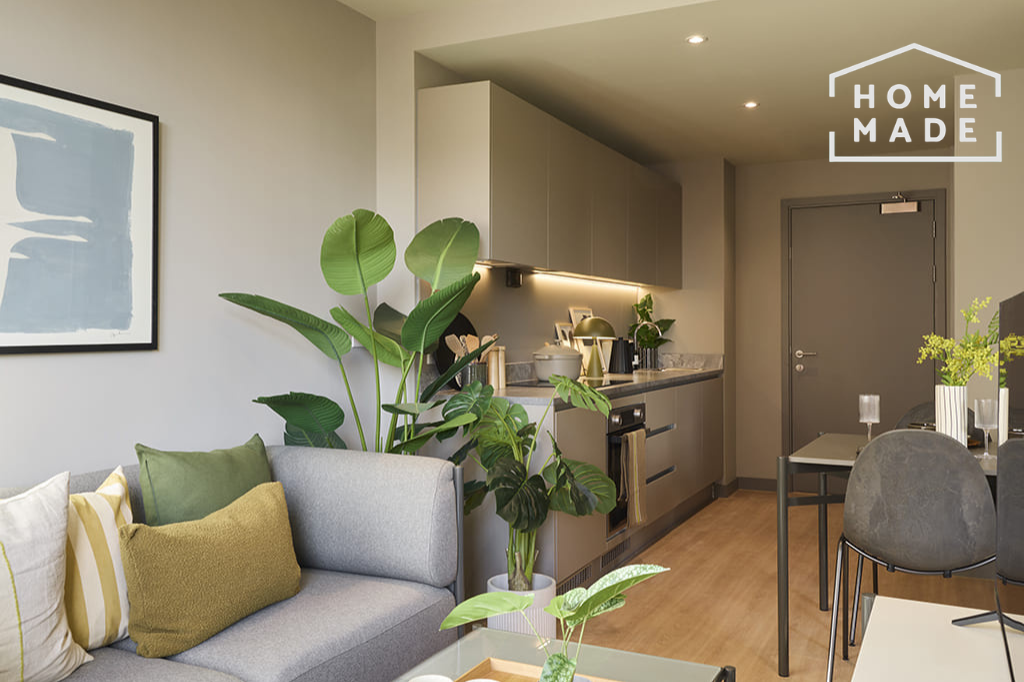 Property photo 2 of 17