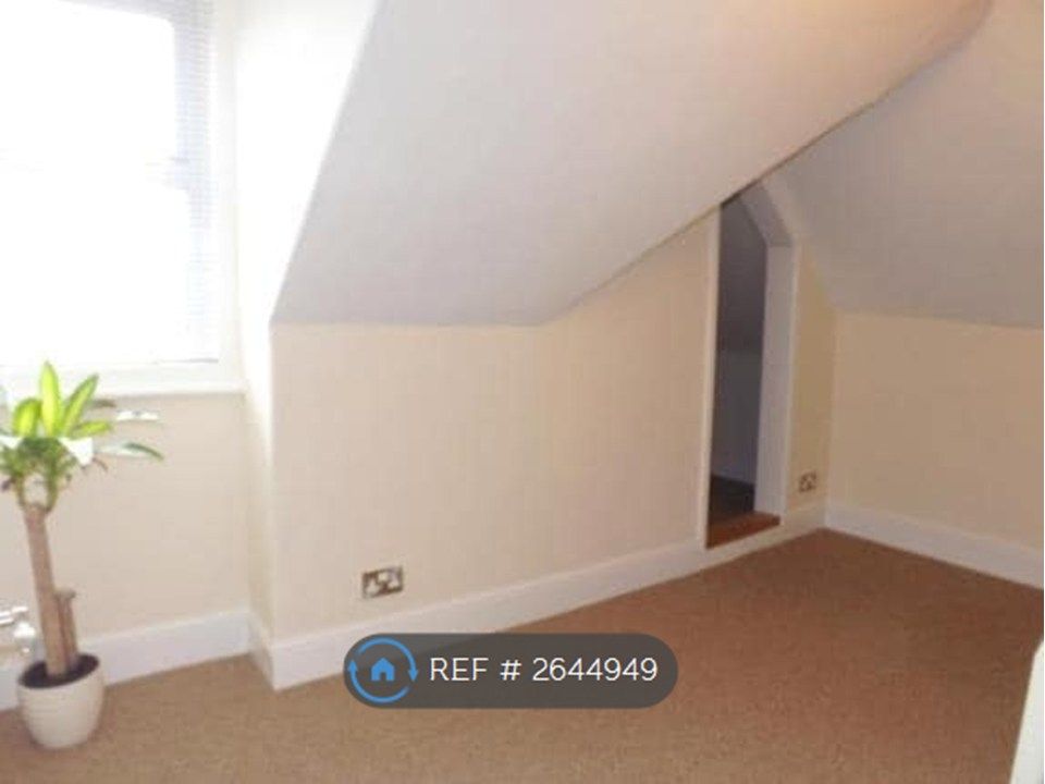 Property photo 3 of 9 Bedroom 2