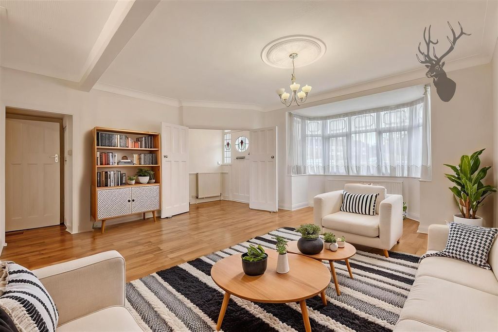 Property photo 2 of 39