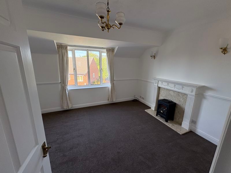 Property photo 3 of 7 Photo 4