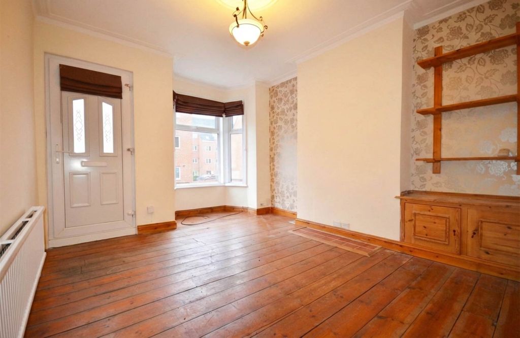 Property photo 2 of 7