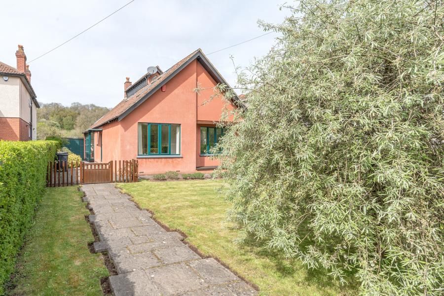 Property photo 2 of 25