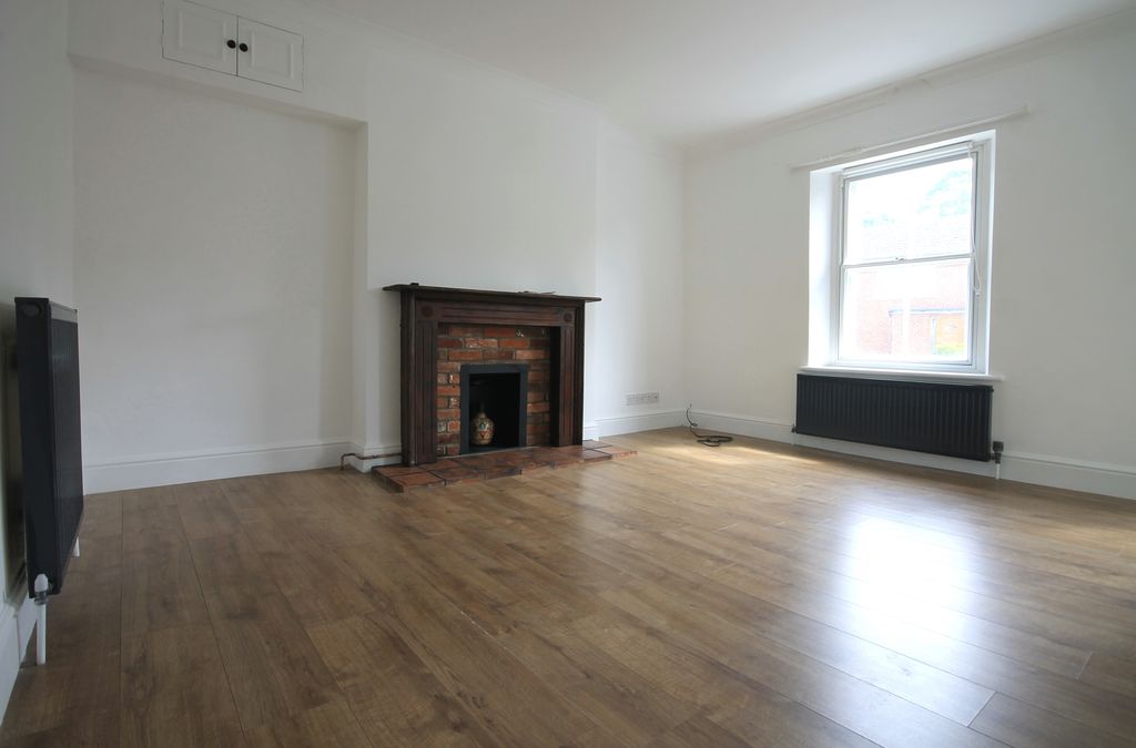 Property photo 1 of 5 Sitting Room