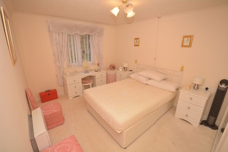 Property photo 3 of 6 Bedroom 1