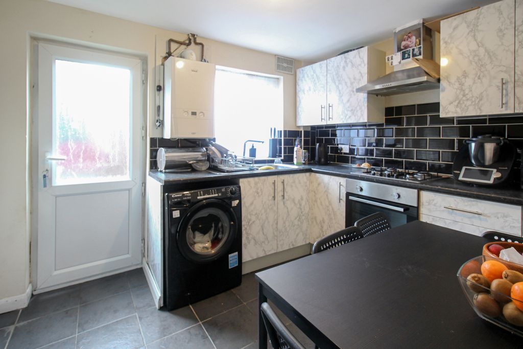 Property photo 3 of 10 Img_0351.Jpg