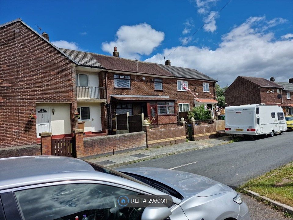 Property photo 2 of 31