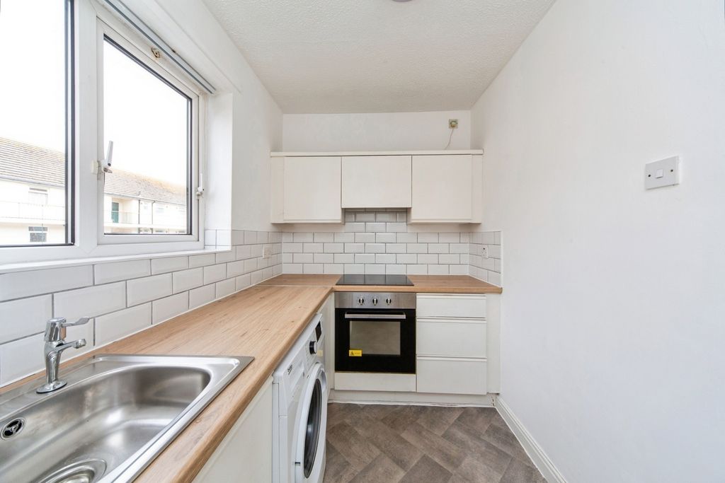 Property photo 3 of 18 Pbox-Img.Jpg