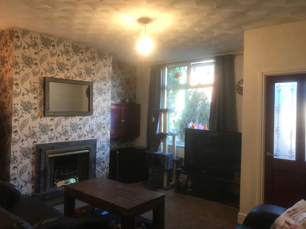 Property photo 3 of 6