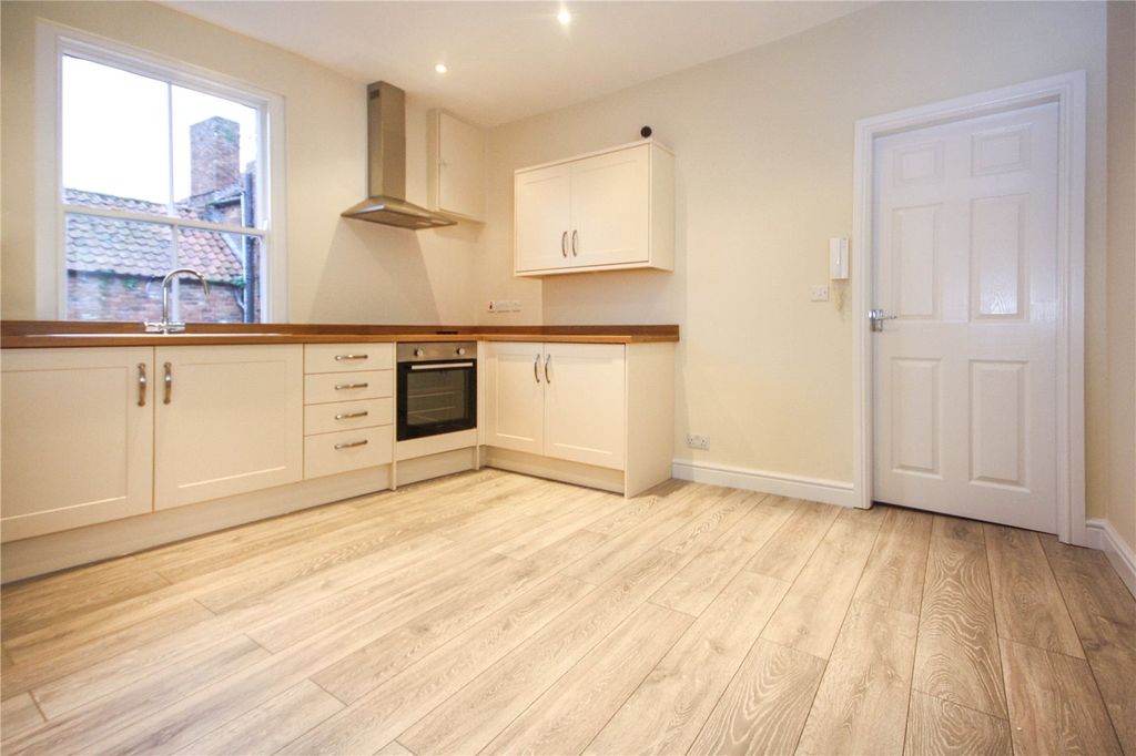 Property photo 1 of 4 Picture No. 12