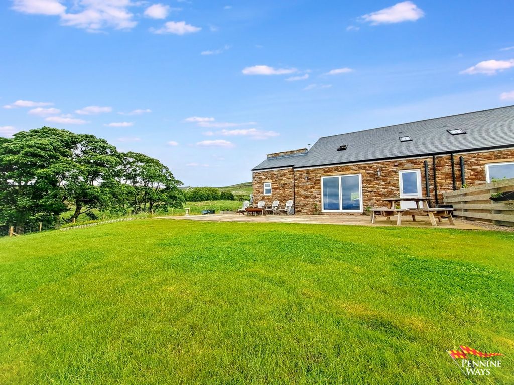 Property photo 1 of 40