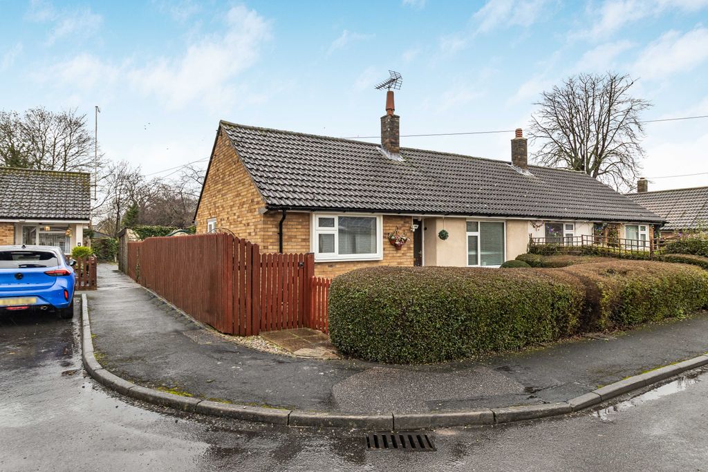 Property photo 1 of 14 2371857