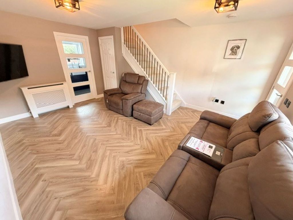 Property photo 3 of 27