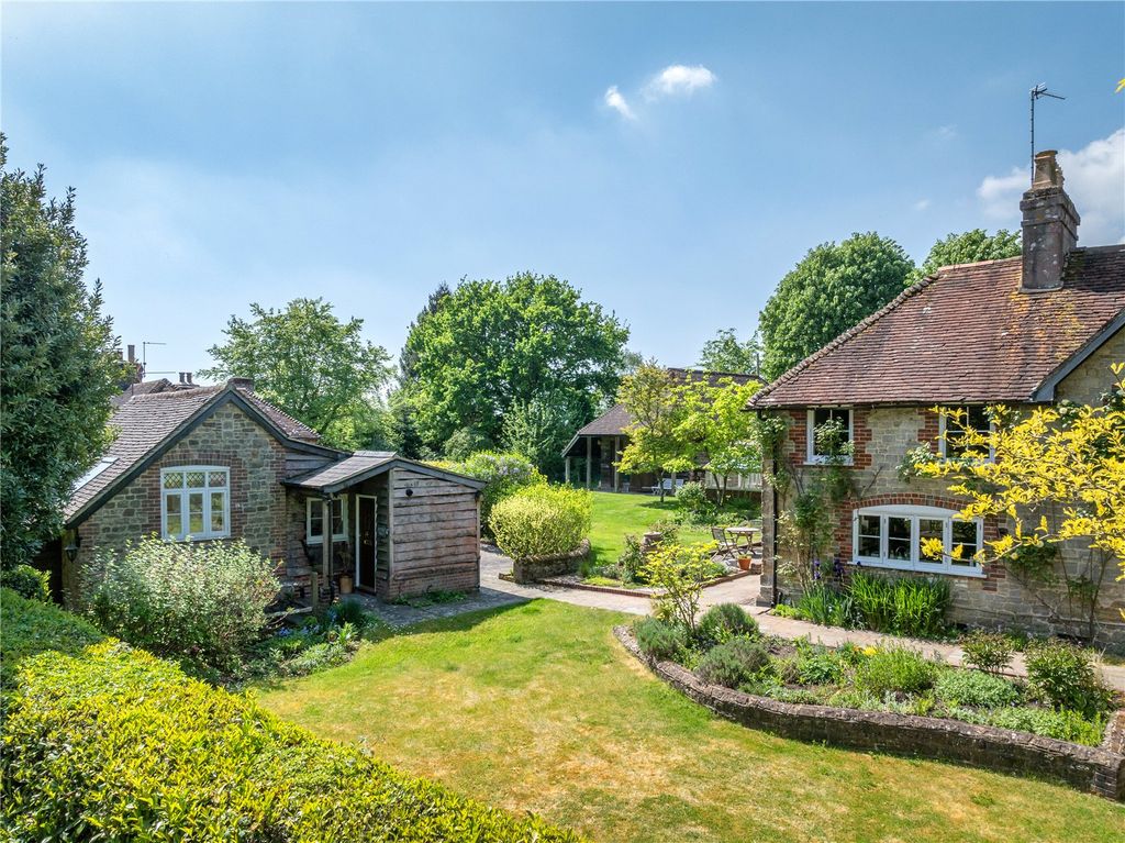 Property photo 3 of 23 Cottage/Main House