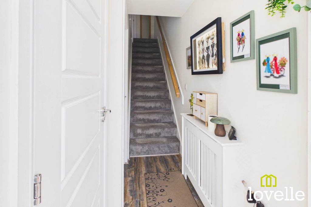 Property photo 3 of 26