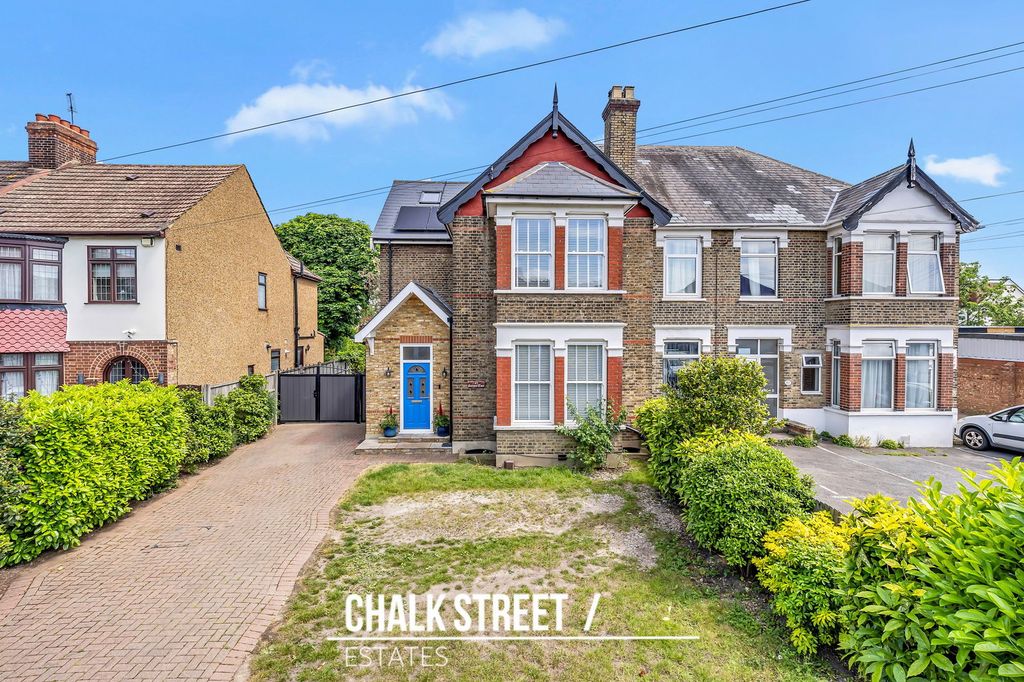 Property photo 1 of 31