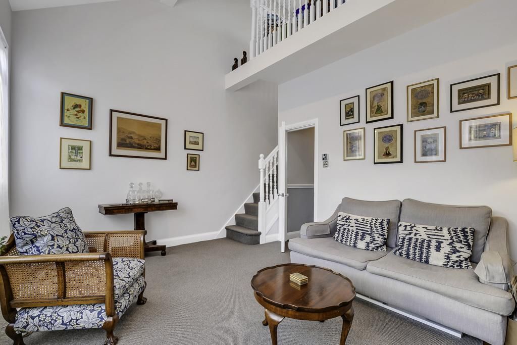 Property photo 3 of 23