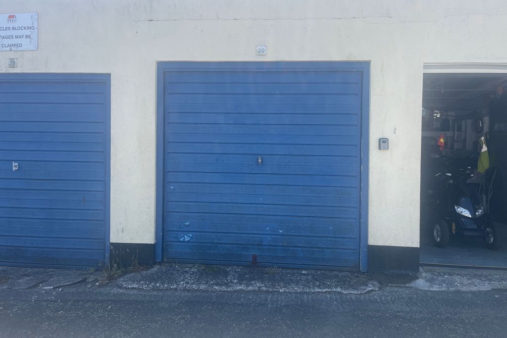 Property photo 1 of 3 Garage 30, Rear Of Baralanwick, Penzance, Cornwall, Tr18 4Sa
