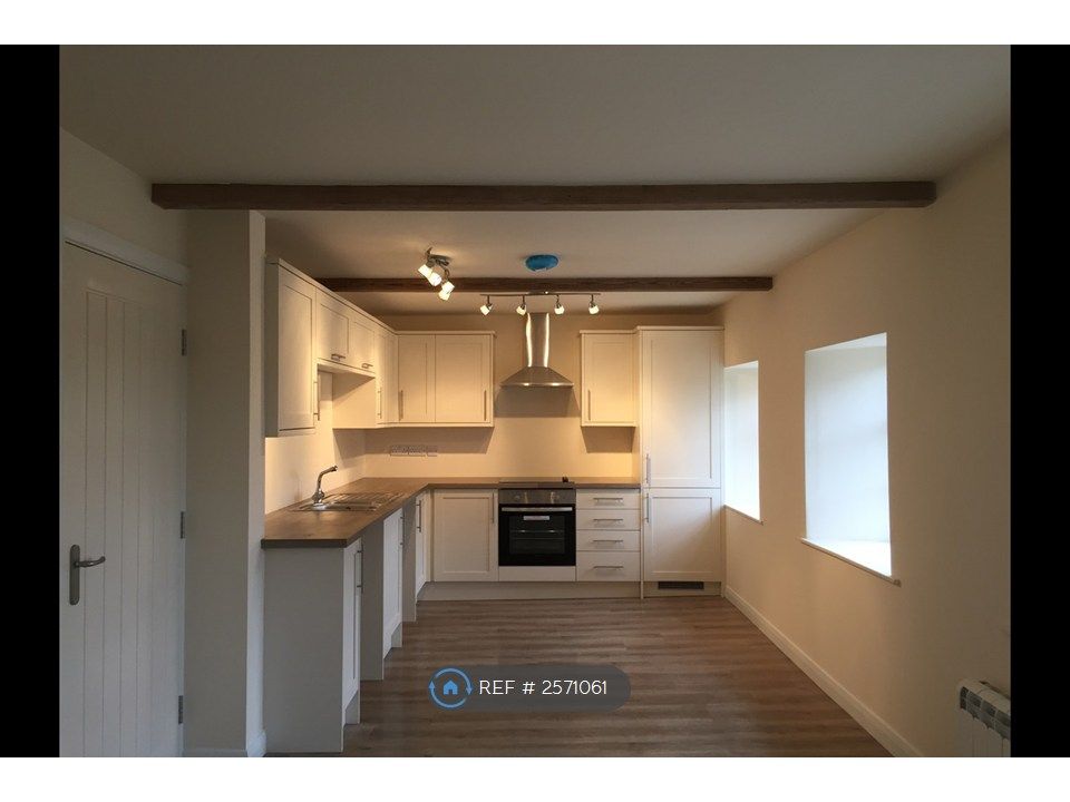Property photo 1 of 12 Kitchen 1